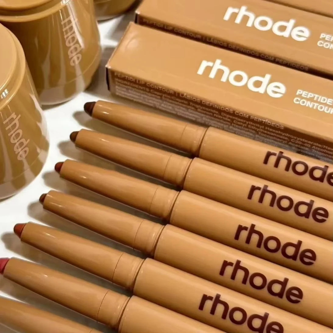 Skin Peptide Pen Lip Liner.